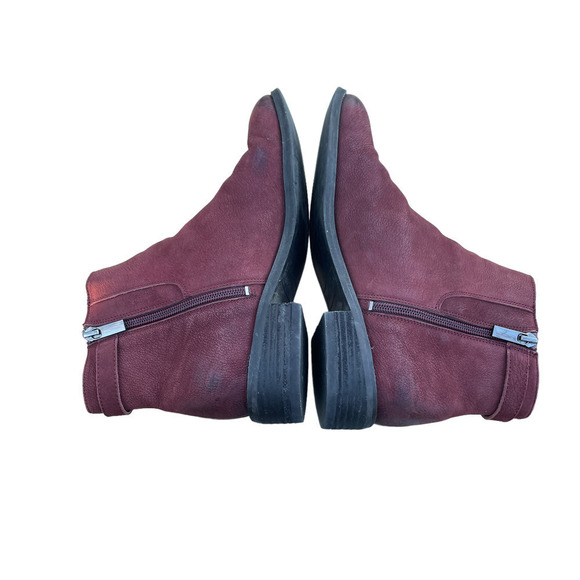 Franco Sarto Brandy/DkBurgundy Chelsea Boot - Women's 8 1/2 Wide - Picture 5 of 13